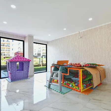 Crown Town 1 Bedroom Just 200m From The Sea In Kestel, 公寓 阿拉尼亚