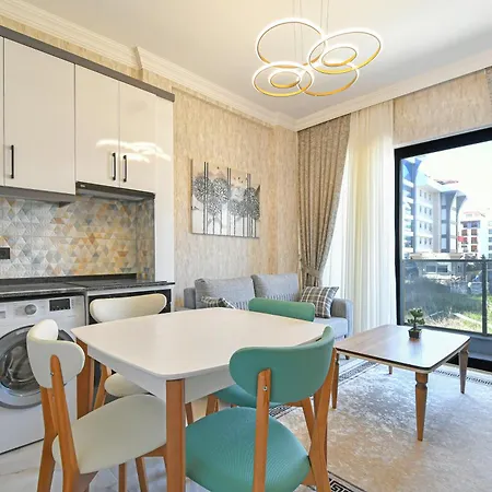 Crown Town 1 Bedroom Just 200m From The Sea In Kestel, 公寓 阿拉尼亚